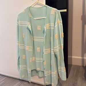 Set>Sequin Cardigan Sweater with Diamond Buttons including top